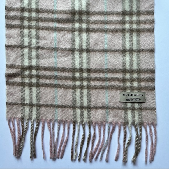 Burberry Scarf Cashmere Nova Check Print Fringe Trim Soft in Pink Classic Plaid - Picture 5 of 12